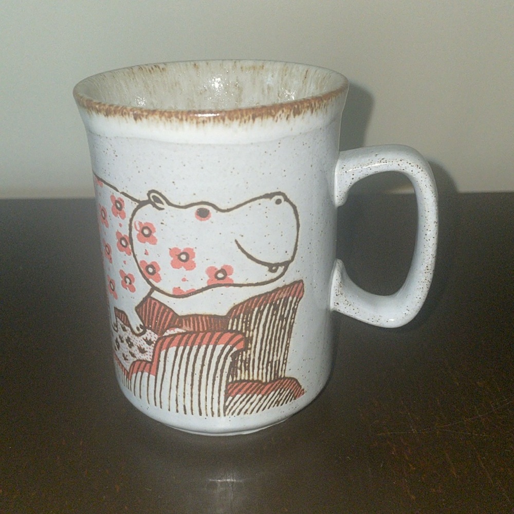 💕VTG floral Hippopotamus Mug 1970’s
